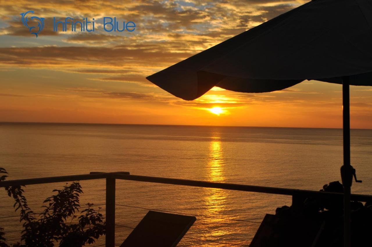Infiniti Blue Villa บูญองต์ ภายนอก รูปภาพ